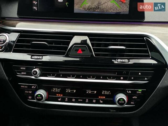 Синій БМВ 5 Серія, об'ємом двигуна 2 л та пробігом 240 тис. км за 22999 $, фото 9 на Automoto.ua