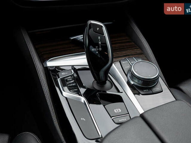 Синій БМВ 5 Серія, об'ємом двигуна 3 л та пробігом 99 тис. км за 40500 $, фото 20 на Automoto.ua