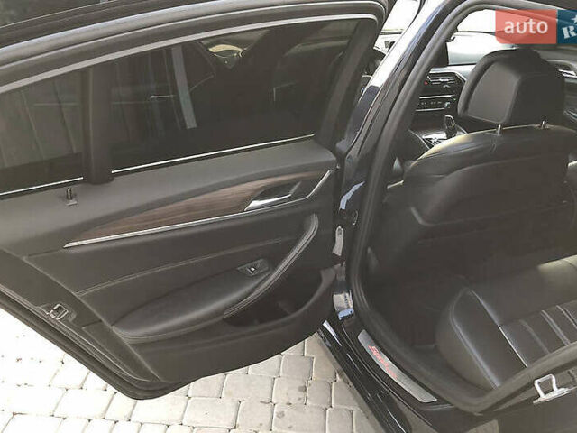 БМВ 5 Серия 2017 в Львове на Automoto.ua Синий БМВ 5 Серия, объемом двигателя 3 л и пробегом 160 тыс. км за 31000 $, фото 37 на Automoto.ua