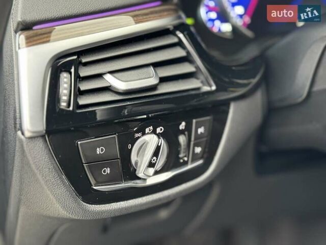 Синий БМВ 5 Серия, объемом двигателя 2.99 л и пробегом 217 тыс. км за 35200 $, фото 19 на Automoto.ua