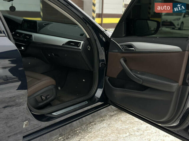 Синій БМВ 5 Серія, об'ємом двигуна 2 л та пробігом 249 тис. км за 25500 $, фото 46 на Automoto.ua