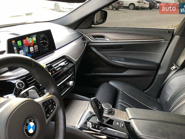БМВ 5 Серия 2017 в Львове на Automoto.ua Синий БМВ 5 Серия, объемом двигателя 3 л и пробегом 160 тыс. км за 31000 $, фото 16 на Automoto.ua