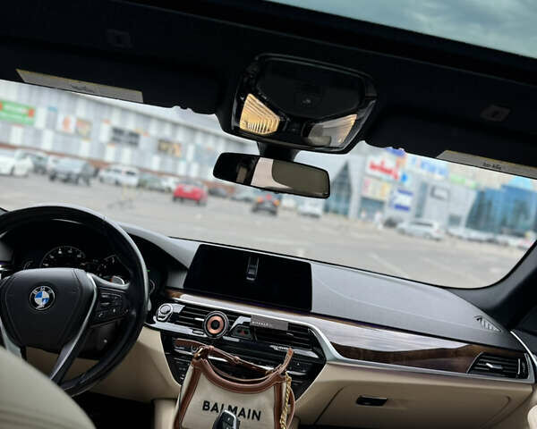 БМВ 5 Серия 2017 в Одессе на Automoto.ua Синий БМВ 5 Серия, объемом двигателя 2 л и пробегом 130 тыс. км за 26000 $, фото 15 на Automoto.ua