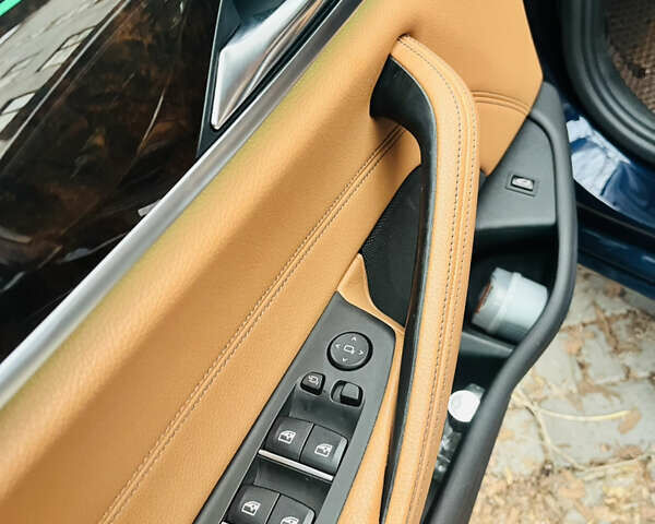 Синій БМВ 5 Серія, об'ємом двигуна 2 л та пробігом 113 тис. км за 31000 $, фото 8 на Automoto.ua