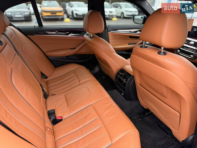 Синій БМВ 5 Серія, об'ємом двигуна 2 л та пробігом 122 тис. км за 26500 $, фото 31 на Automoto.ua