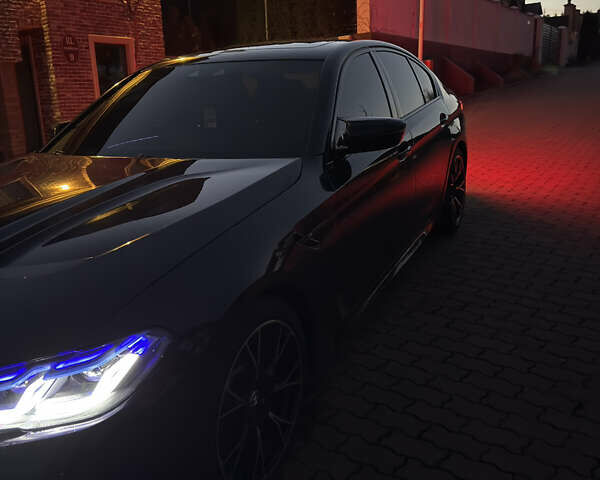 Синий БМВ 5 Серия, объемом двигателя 3 л и пробегом 98 тыс. км за 36500 $, фото 1 на Automoto.ua