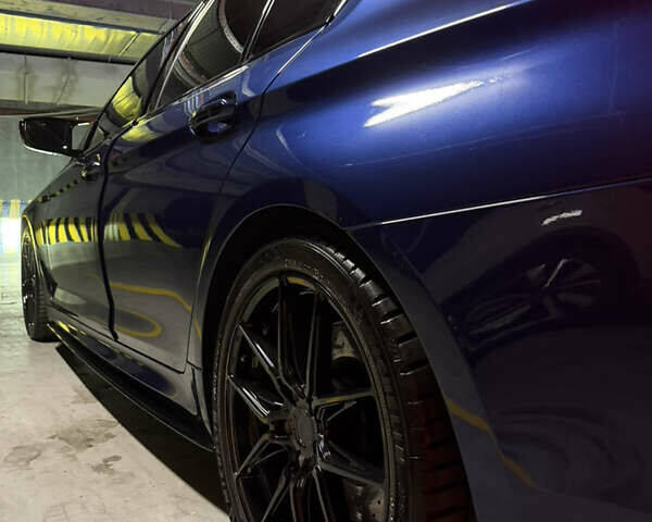 Синий БМВ 5 Серия, объемом двигателя 3 л и пробегом 118 тыс. км за 35000 $, фото 6 на Automoto.ua