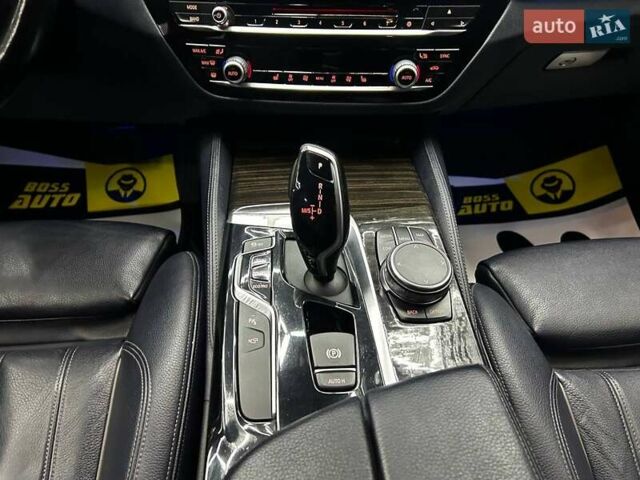 Синий БМВ 5 Серия, объемом двигателя 3 л и пробегом 99 тыс. км за 34500 $, фото 13 на Automoto.ua