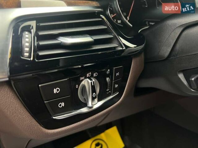 Синій БМВ 5 Серія, об'ємом двигуна 2 л та пробігом 240 тис. км за 28000 $, фото 14 на Automoto.ua