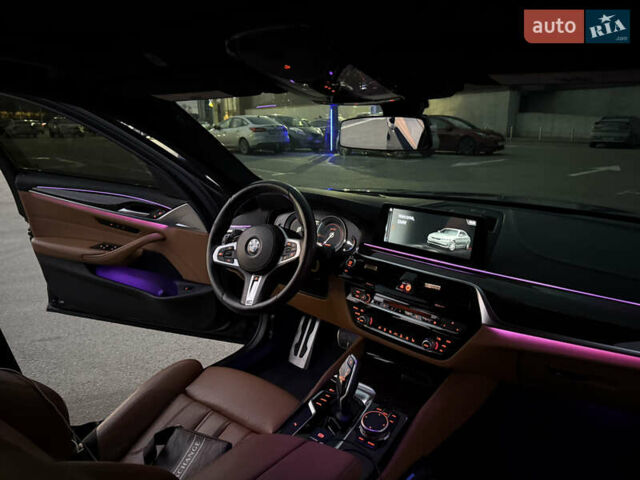 Синій БМВ 5 Серія, об'ємом двигуна 2 л та пробігом 149 тис. км за 26222 $, фото 22 на Automoto.ua