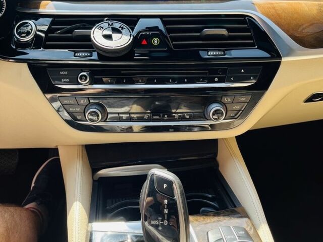 Синій БМВ 5 Серія, об'ємом двигуна 2 л та пробігом 63 тис. км за 31000 $, фото 10 на Automoto.ua