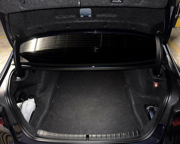 Синий БМВ 5 Серия, объемом двигателя 3 л и пробегом 118 тыс. км за 35000 $, фото 10 на Automoto.ua