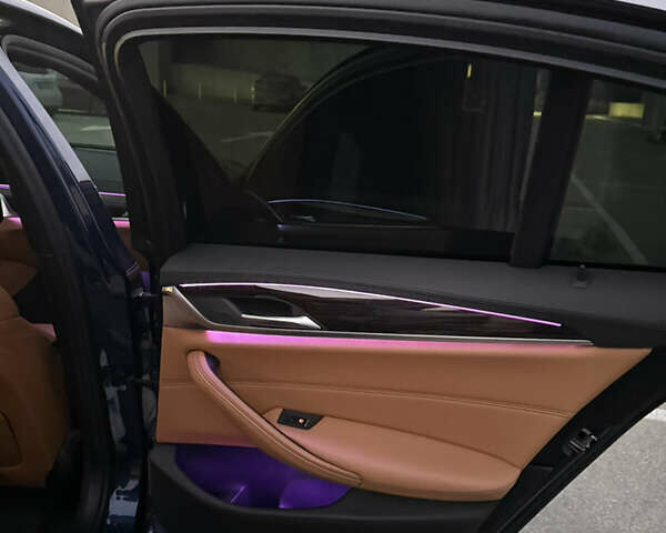 Синій БМВ 5 Серія, об'ємом двигуна 2 л та пробігом 149 тис. км за 26222 $, фото 17 на Automoto.ua