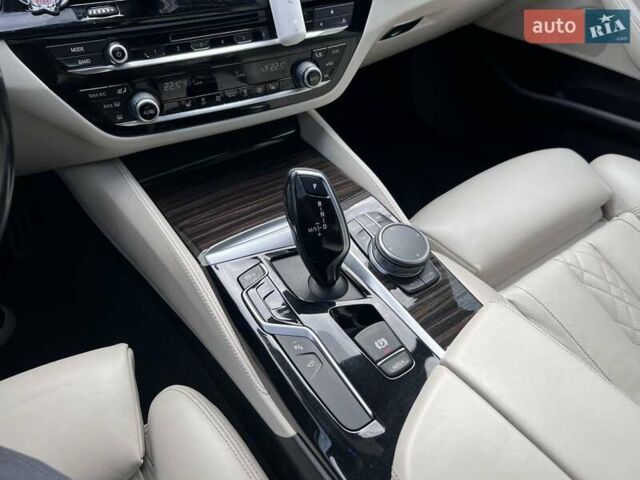 Синий БМВ 5 Серия, объемом двигателя 3 л и пробегом 90 тыс. км за 41999 $, фото 19 на Automoto.ua