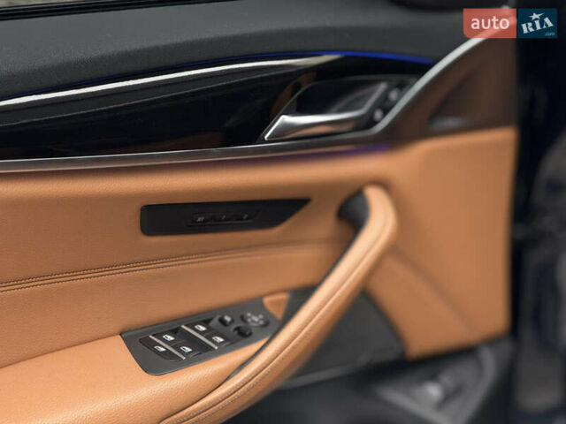 Синий БМВ 5 Серия, объемом двигателя 3 л и пробегом 140 тыс. км за 37500 $, фото 14 на Automoto.ua