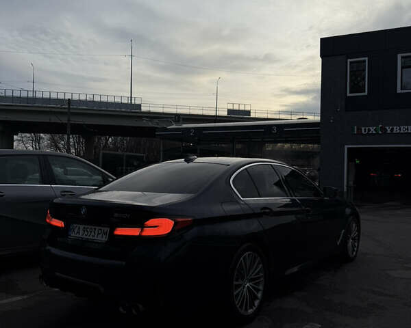 Синий БМВ 5 Серия, объемом двигателя 2 л и пробегом 122 тыс. км за 32500 $, фото 5 на Automoto.ua
