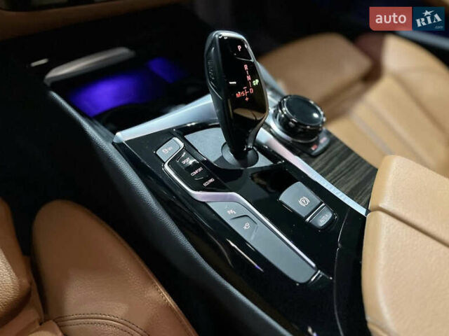 Синій БМВ 5 Серія, об'ємом двигуна 3 л та пробігом 70 тис. км за 55000 $, фото 6 на Automoto.ua