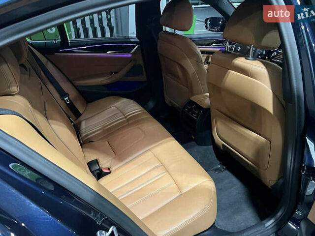 Синій БМВ 5 Серія, об'ємом двигуна 3 л та пробігом 70 тис. км за 55000 $, фото 2 на Automoto.ua