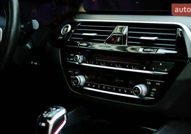 Синий БМВ 5 Серия, объемом двигателя 4.39 л и пробегом 69 тыс. км за 59000 $, фото 41 на Automoto.ua