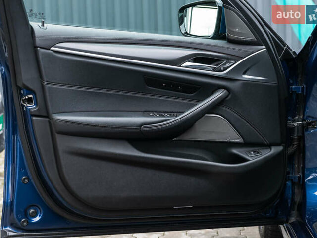 Синій БМВ 5 Серія, об'ємом двигуна 3 л та пробігом 182 тис. км за 45500 $, фото 24 на Automoto.ua