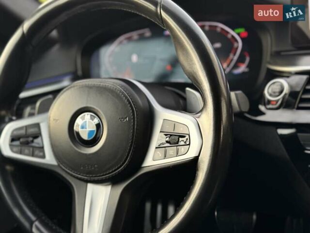 Синий БМВ 5 Серия, объемом двигателя 3 л и пробегом 181 тыс. км за 42500 $, фото 41 на Automoto.ua