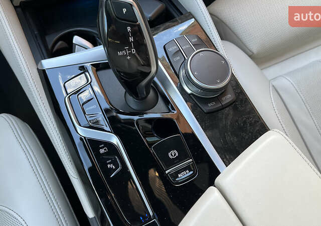 Синий БМВ 5 Серия, объемом двигателя 2 л и пробегом 55 тыс. км за 49900 $, фото 26 на Automoto.ua