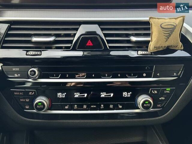 Синий БМВ 5 Серия, объемом двигателя 3 л и пробегом 181 тыс. км за 42500 $, фото 42 на Automoto.ua