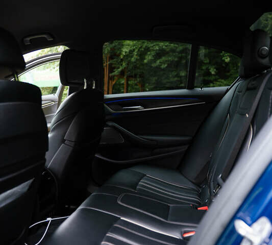 Синій БМВ 5 Серія, об'ємом двигуна 3 л та пробігом 173 тис. км за 55000 $, фото 26 на Automoto.ua