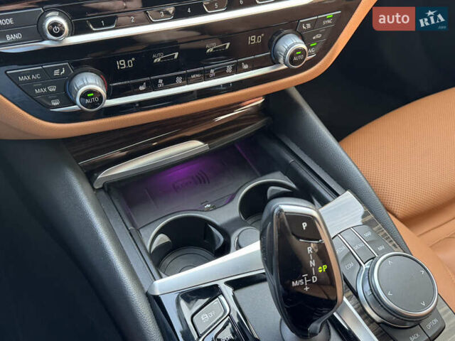 Синий БМВ 5 Серия, объемом двигателя 2 л и пробегом 30 тыс. км за 41000 $, фото 50 на Automoto.ua