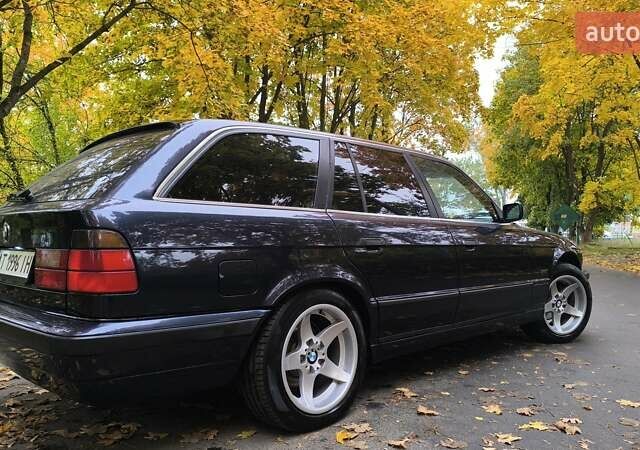 Синий БМВ 5 Серия, объемом двигателя 2.5 л и пробегом 335 тыс. км за 4555 $, фото 10 на Automoto.ua