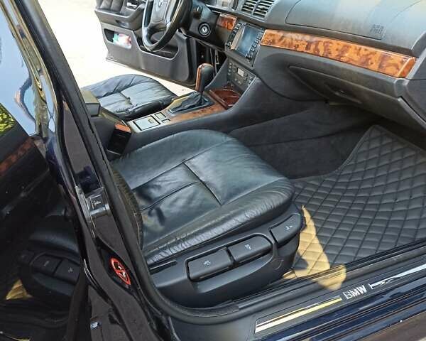 Синий БМВ 5 Серия, объемом двигателя 2.5 л и пробегом 400 тыс. км за 4300 $, фото 4 на Automoto.ua