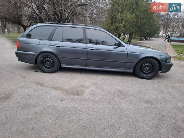 Синий БМВ 5 Серия, объемом двигателя 2.8 л и пробегом 350 тыс. км за 3500 $, фото 6 на Automoto.ua