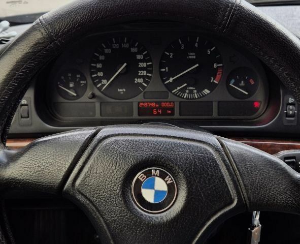 Синій БМВ 5 Серія, об'ємом двигуна 2 л та пробігом 243 тис. км за 1999 $, фото 8 на Automoto.ua