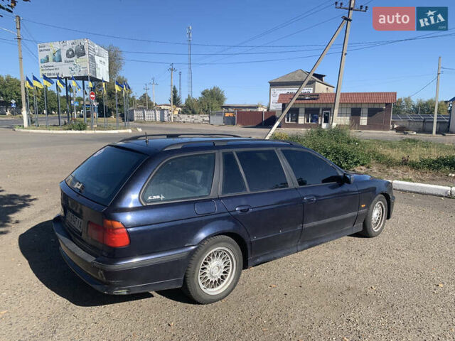 Синий БМВ 5 Серия, объемом двигателя 2.5 л и пробегом 352 тыс. км за 2600 $, фото 5 на Automoto.ua