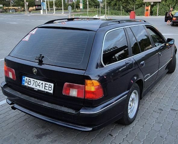 Синій БМВ 5 Серія, об'ємом двигуна 2 л та пробігом 243 тис. км за 1999 $, фото 4 на Automoto.ua