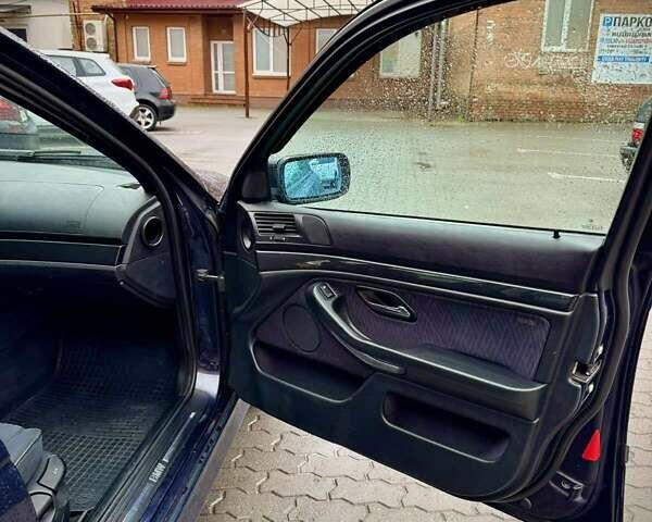 Синий БМВ 5 Серия, объемом двигателя 2.5 л и пробегом 423 тыс. км за 4500 $, фото 14 на Automoto.ua