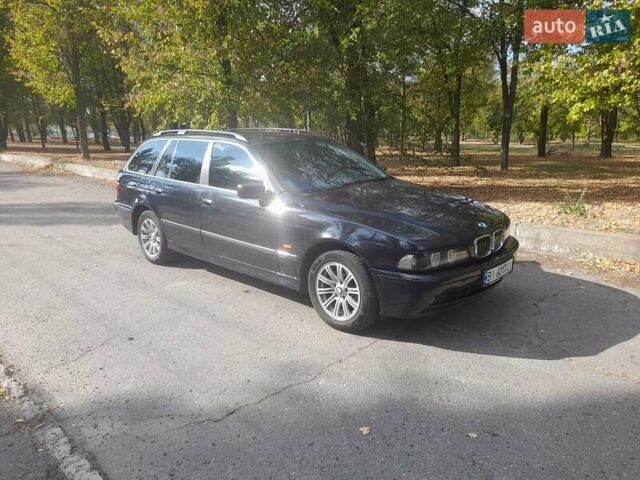 Синій БМВ 5 Серія, об'ємом двигуна 2 л та пробігом 270 тис. км за 4900 $, фото 1 на Automoto.ua
