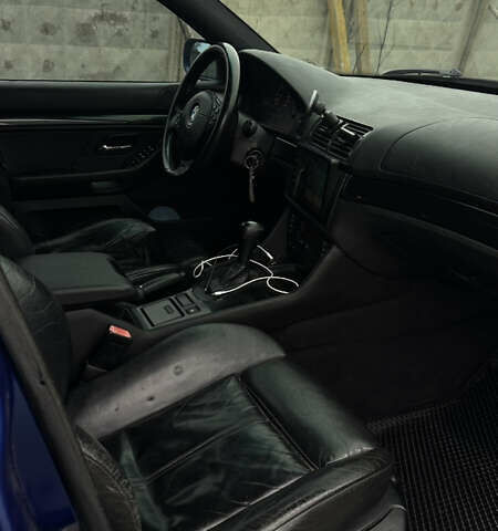 Синій БМВ 5 Серія, об'ємом двигуна 3 л та пробігом 300 тис. км за 5600 $, фото 22 на Automoto.ua