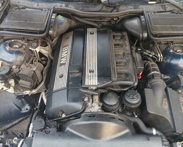 Синій БМВ 5 Серія, об'ємом двигуна 2.5 л та пробігом 252 тис. км за 4500 $, фото 20 на Automoto.ua