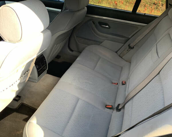 Синій БМВ 5 Серія, об'ємом двигуна 1.95 л та пробігом 300 тис. км за 3450 $, фото 15 на Automoto.ua