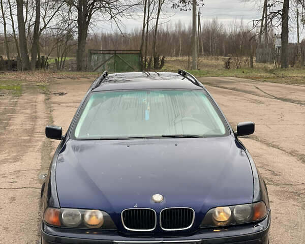 Синий БМВ 5 Серия, объемом двигателя 2.5 л и пробегом 367 тыс. км за 3850 $, фото 4 на Automoto.ua