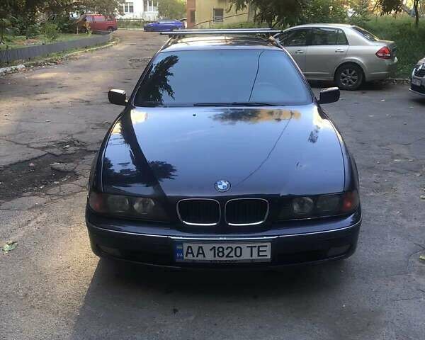 Синий БМВ 5 Серия, объемом двигателя 2 л и пробегом 390 тыс. км за 3900 $, фото 2 на Automoto.ua
