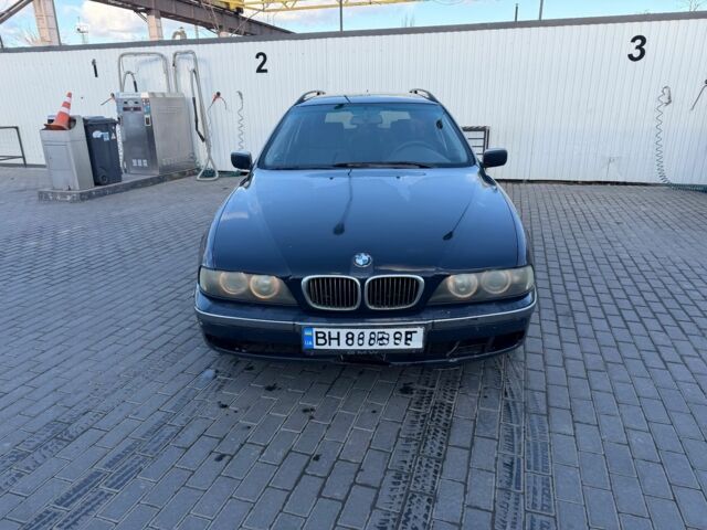 Синій БМВ 5 Серія, об'ємом двигуна 3 л та пробігом 396 тис. км за 4200 $, фото 1 на Automoto.ua