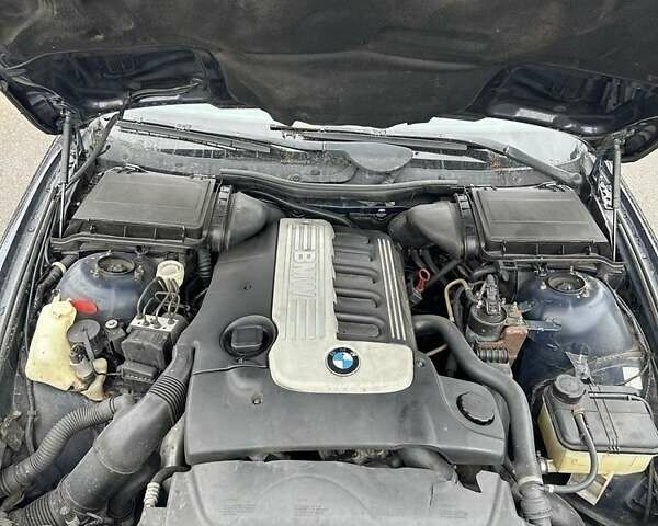 Синий БМВ 5 Серия, объемом двигателя 2.9 л и пробегом 500 тыс. км за 4800 $, фото 6 на Automoto.ua