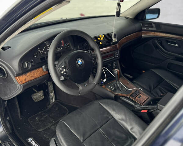 Синій БМВ 5 Серія, об'ємом двигуна 2.93 л та пробігом 600 тис. км за 4999 $, фото 12 на Automoto.ua