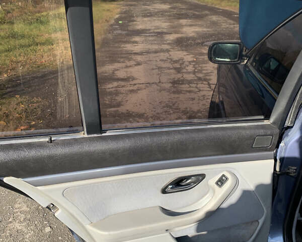 Синій БМВ 5 Серія, об'ємом двигуна 1.95 л та пробігом 300 тис. км за 3450 $, фото 14 на Automoto.ua