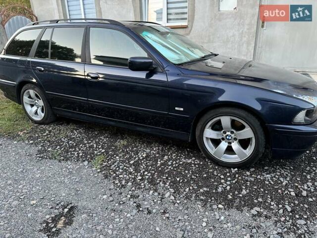 Синий БМВ 5 Серия, объемом двигателя 3 л и пробегом 327 тыс. км за 5500 $, фото 2 на Automoto.ua