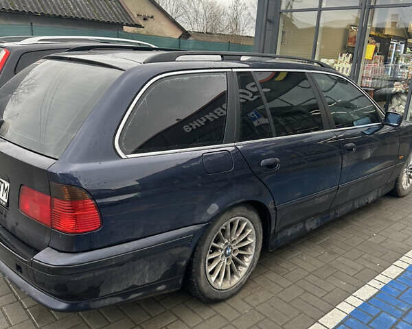 Синий БМВ 5 Серия, объемом двигателя 1.95 л и пробегом 300 тыс. км за 4000 $, фото 5 на Automoto.ua