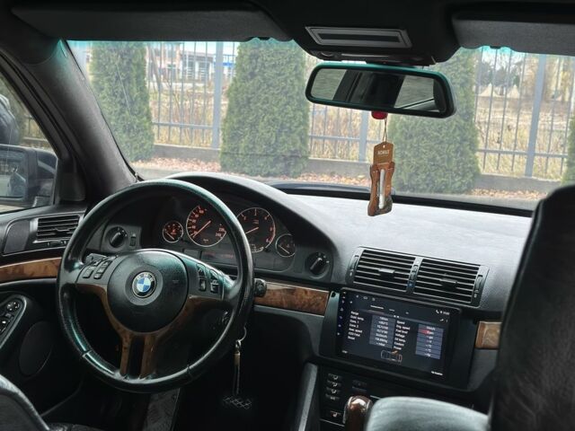 Синий БМВ 5 Серия, объемом двигателя 2.9 л и пробегом 330 тыс. км за 5500 $, фото 10 на Automoto.ua