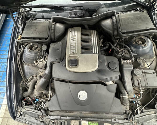 Синий БМВ 5 Серия, объемом двигателя 1.95 л и пробегом 300 тыс. км за 4000 $, фото 11 на Automoto.ua